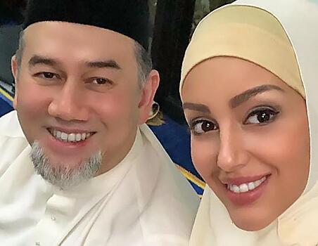 «Леончик вернулся»: Воеводина впервые за долгое время показала подросшего сына от экс-короля Малайзии