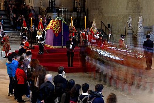 В Лондоне отменят более 100 рейсов для проведения похорон королевы Елизаветы II
