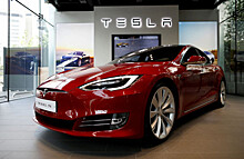 Tesla отчиталась о миллиардном убытке