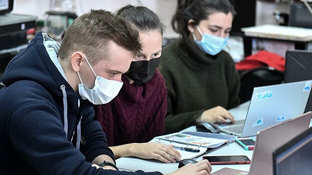 Молодежи предложили выделить по 10 тысяч на пенсию