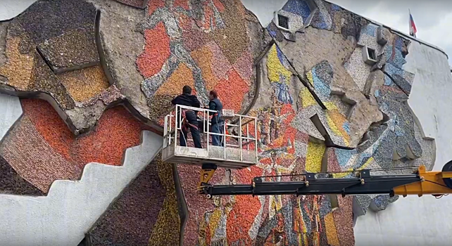 В Ижевске планируют восстановить мозаичное панно на фасаде «Дворца пионеров»