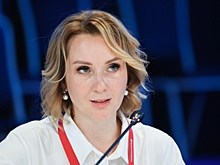 Омбудсмен Львова-Белова наградила детей из ДНР за мужество и отвагу