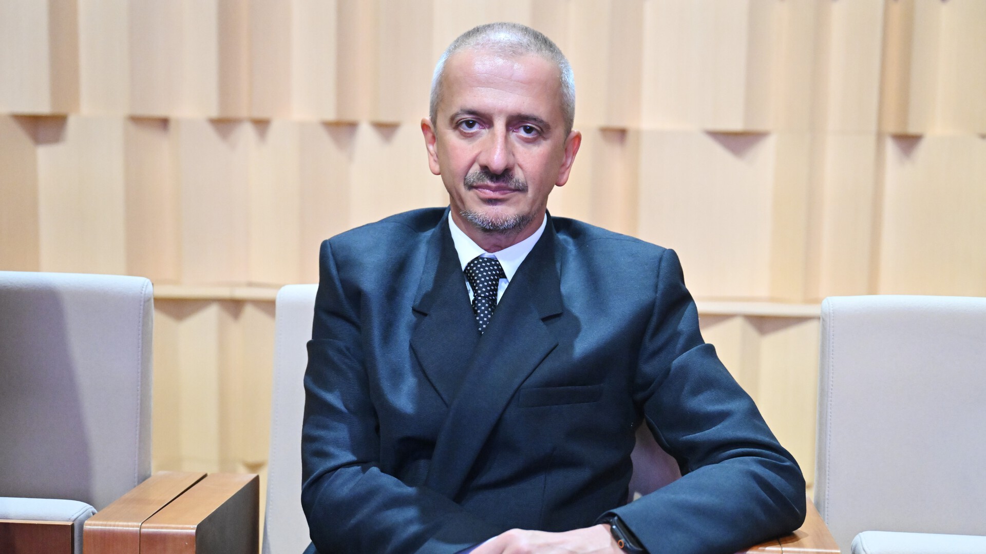 Серьезный вызов: Богомолов о своем назначении ректором Школы-студии МХАТ