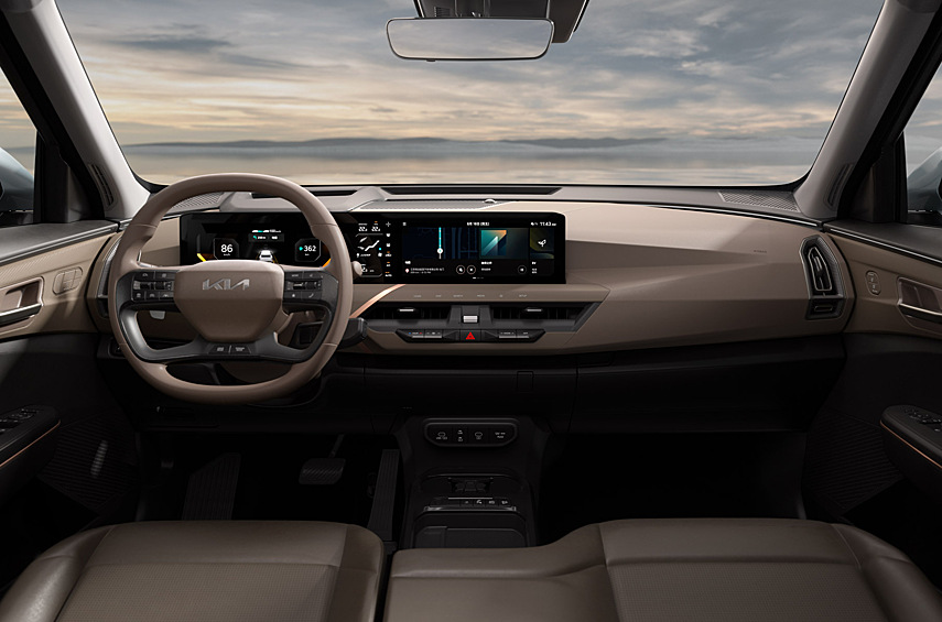 В КНР пока предложат лишь заднеприводную модификацию с единственным 218-сильным электродвигателем на задней оси. В других странах может появиться и более мощная двухмоторная версия.