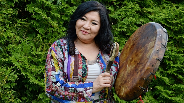 &laquo;Коммунисты России&raquo; призвали Госдуму запретить рекламу экстрасенсов