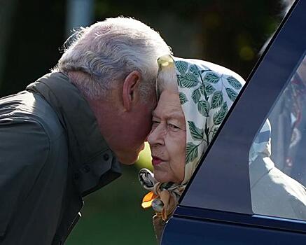 Королева Елизавета II контактировала с больным коронавирусом