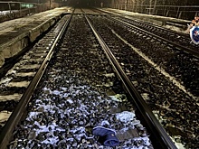 Две женщины попали под поезд в Тюменской области