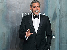 Сальма Хайек в день рождения Джорда Клуни опубликовала ретро-кадр с ним