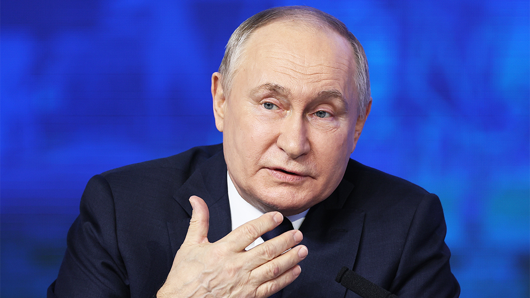 Путин: Россия сейчас проходит важный и сложный этап в развитии страны