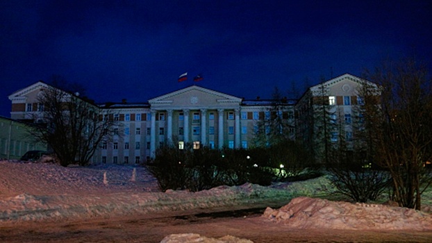 Транспорт перевели на особый режим после аварии на электросетях в Мурманске