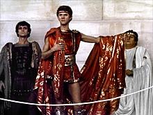 Оргии и роскошь: чем прославился Калигула