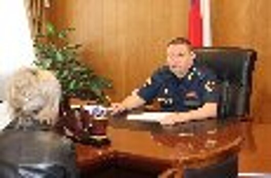 Начальник ГУФСИН России по Свердловской области Александр Федоров провел личный прием граждан в приемной Президента РФ в УрФО