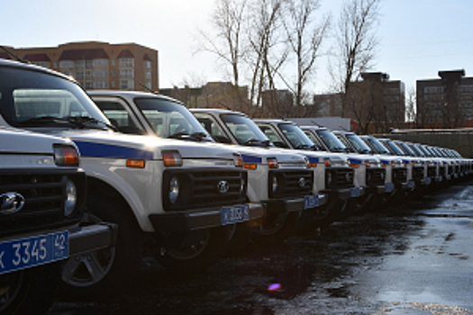 В Курске полицейские получили 85 новых служебных автомобилей