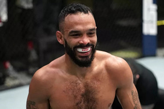 UFC. Роб Фонт просит бой с Петром Яном, Абдурахимов подерётся с обидчиком Олейника