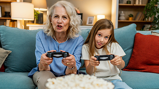 Что делать, если бабушка и дедушка вмешиваются в воспитание детей