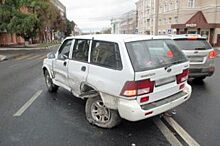 Под красный по «встречке». Автотрасса на Петербург - опасна для жизни?