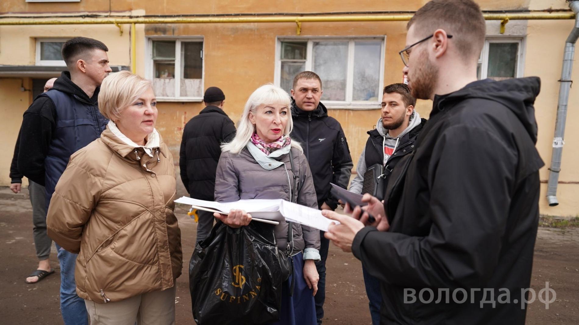 Депутаты контролируют ремонт дворов в Вологде