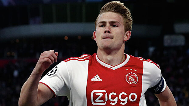 Де Лигт назвал причины перехода в "Ювентус"