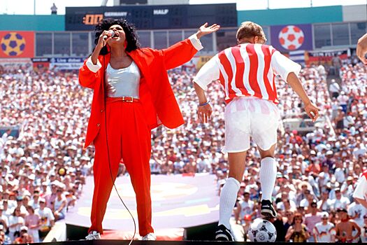 ЧМ-1994 в США — певица Дайана Росс не попала в ворота на церемонии открытия — подробности
