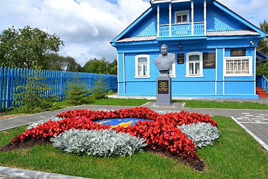 Шинель Сталина покажут в его ставке подо Ржевом