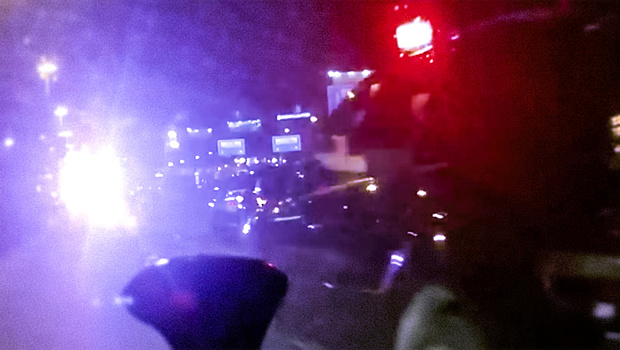 Охрана правительственного кортежа пригрозила водителю автоматом