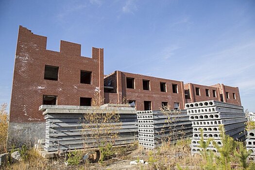 В Новосибирске решили снести здание недостроенного супермаркета «Лента»