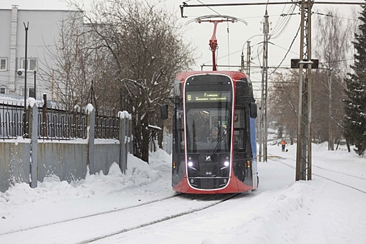 Причина остановки трамваев в Екатеринбурге: пассажиру стало плохо
