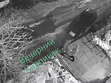 В Карпинске водитель сбил мужчину вместе со скамейкой