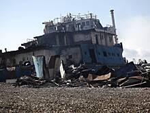 Демонтаж севшей на мель кормы «Волгонефть-239» завершили