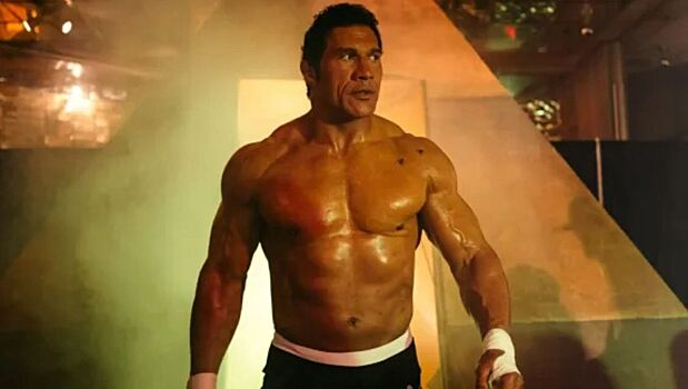 Зрители оценили «Крушащую машину» с Дуэйном Джонсоном