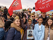Парад Победы в Волгограде посмотрели школьники из разных стран мира