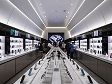 Цифра дня: сколько россиян покупают смартфоны ради чувства счастья?