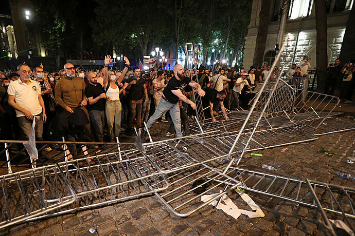 Мэр Тбилиси заявил о попытке оппозиции повторить «киевские спектакли» 2014 года