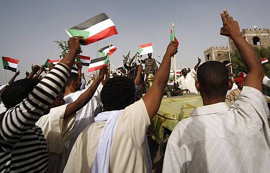Россиянам рекомендовали не ездить в Судан