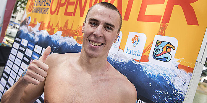 Абросимов и Сорокина победили на дистанции 25 км на ЧР по плаванию на открытой воде