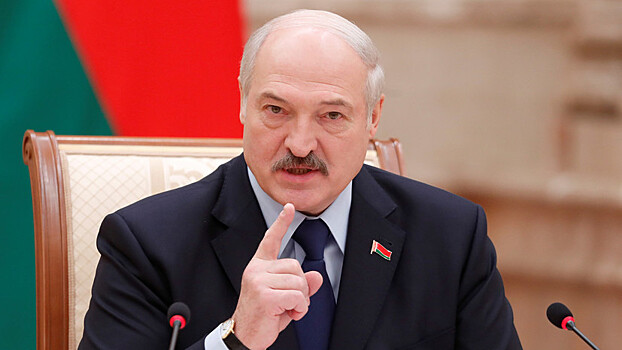 Лукашенко объявил выговор двум губернаторам