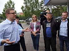 Текслер потребовал избавить дороги Южного Урала от разрушающих их большегрузов