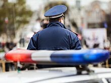 Под Орлом полицейские успокоили ребенка и отремонтировали машину, угодившую в кювет