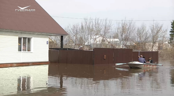 В Кинель-Черкассах остаются затопленными около двух десятков домов