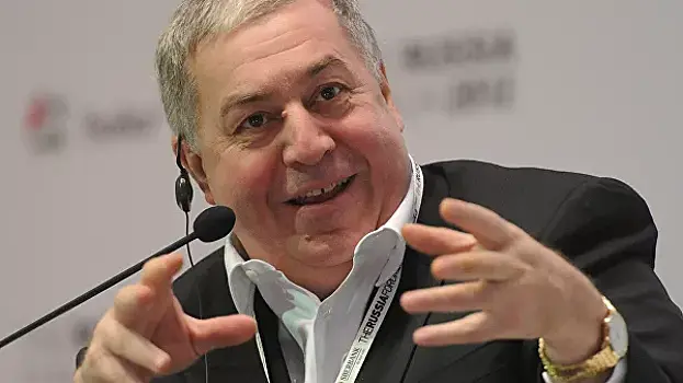 Названы самые богатые семьи в России