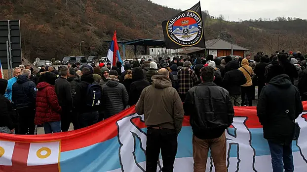 Тысячи сербов собрались на новые протесты на севере Косово