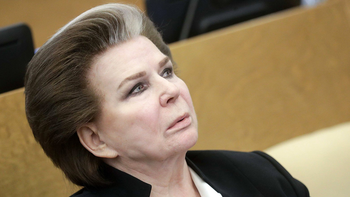 Путин поздравил Терешкову с днем ​​рождения