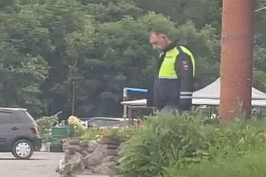 Мужчина в куртке ДПС с признаками сильного опьянения сел за руль в Надеждинске