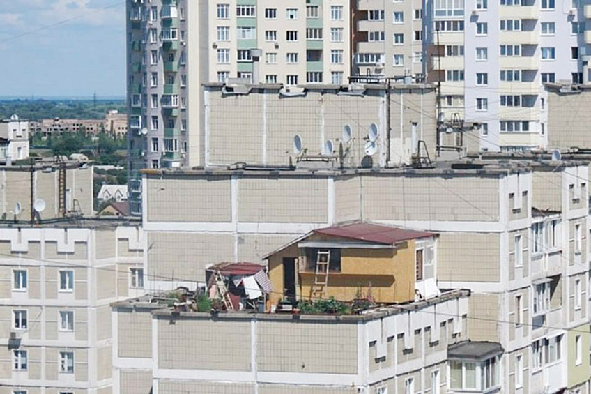 Нужно уметь обустроить себе уголок отдыха даже в серой многоэтажке!