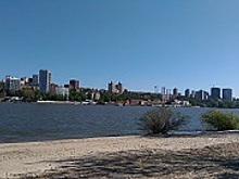 На Левбердоне началось строительство парка аттракционов