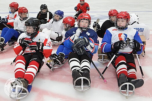 Юные следж-хоккеисты выступят на крупнейшем турнире в Канаде