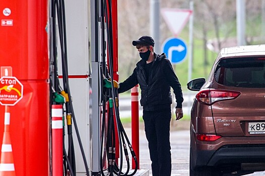 Возвращение в РФ дешёвого топлива из других стран снизит цены на бензин