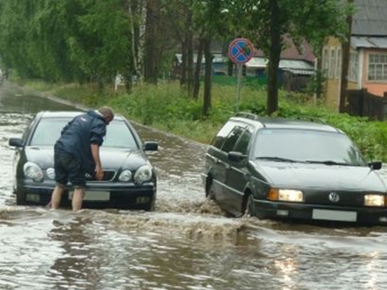 Автомобиль заглох в луже: советы для водителя - Рамблер/авто