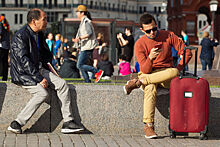 Mastercard подсчитал расходы туристов в Москве и Петербурге