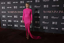 Шэрон Стоун в платье с разрезом от бедра посетила кинофестиваль в Саудовской Аравии